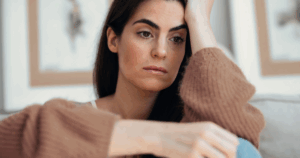 Overthinking – Τι Είναι και γιατί Μας Κάνει να Τρελαινόμαστε; overthinking